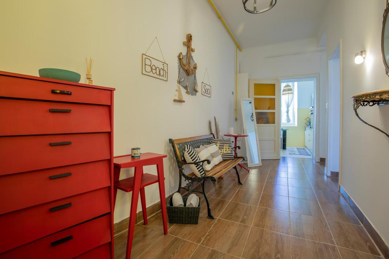 Amphitheater Apartment Pula Bagian luar foto